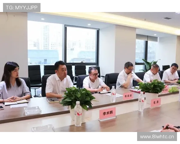 汇聚创新力量共绘未来蓝图携手企业家年会共谋高质量发展新篇章